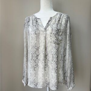 Carolina Belle Cream and Gray Snake Print Blouse
